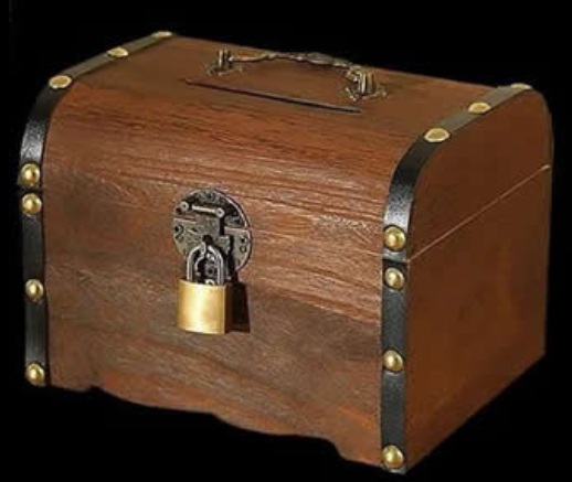 宝箱 鍵付き アンティーク調 収納ケース トレジャーボックスの画像