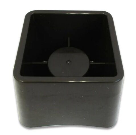 ダイソーのテーブル脚継ぎ足しグッズの画像